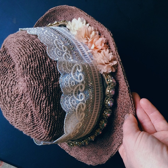 Custom hat main image 4